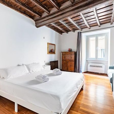 Bottega Augustea Duplex Apartment In Monti Рим Екстериор снимка