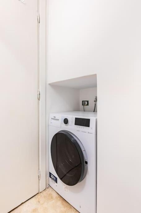 Bottega Augustea Duplex Apartment In Monti Рим Екстериор снимка