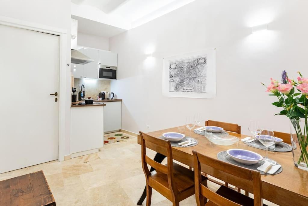 Bottega Augustea Duplex Apartment In Monti Рим Екстериор снимка