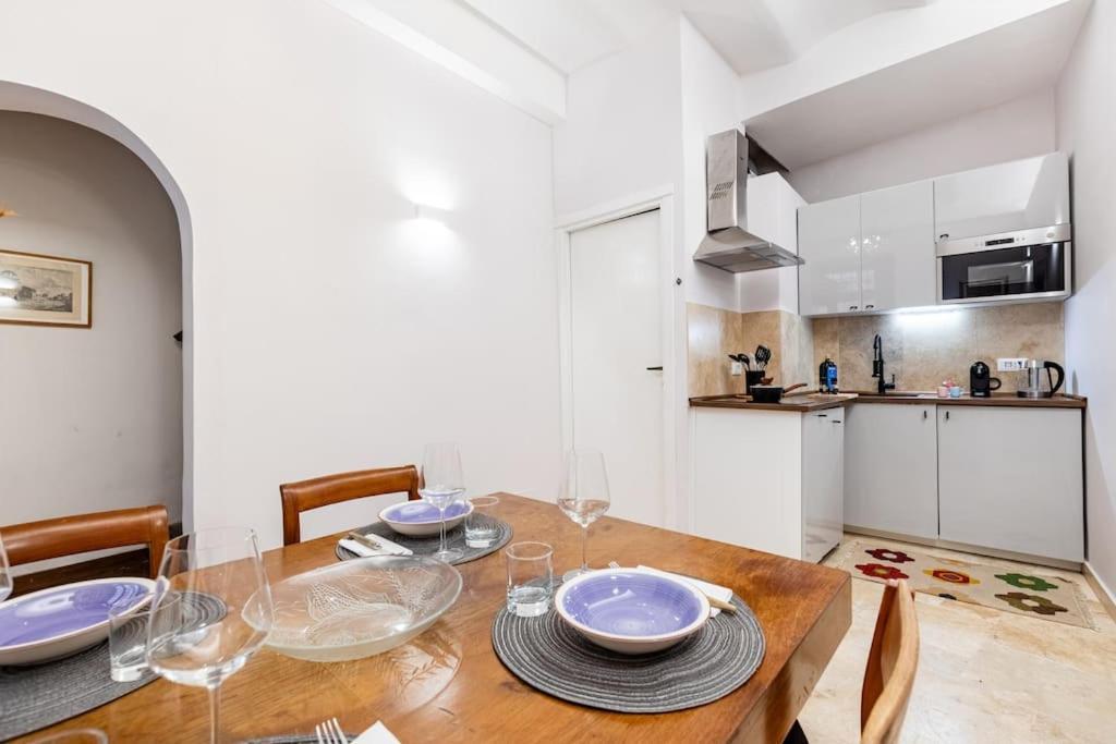 Bottega Augustea Duplex Apartment In Monti Рим Екстериор снимка